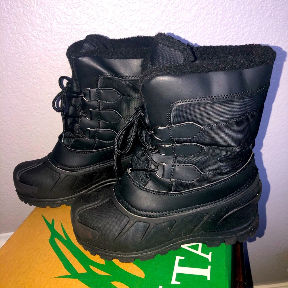 Boys snow boots